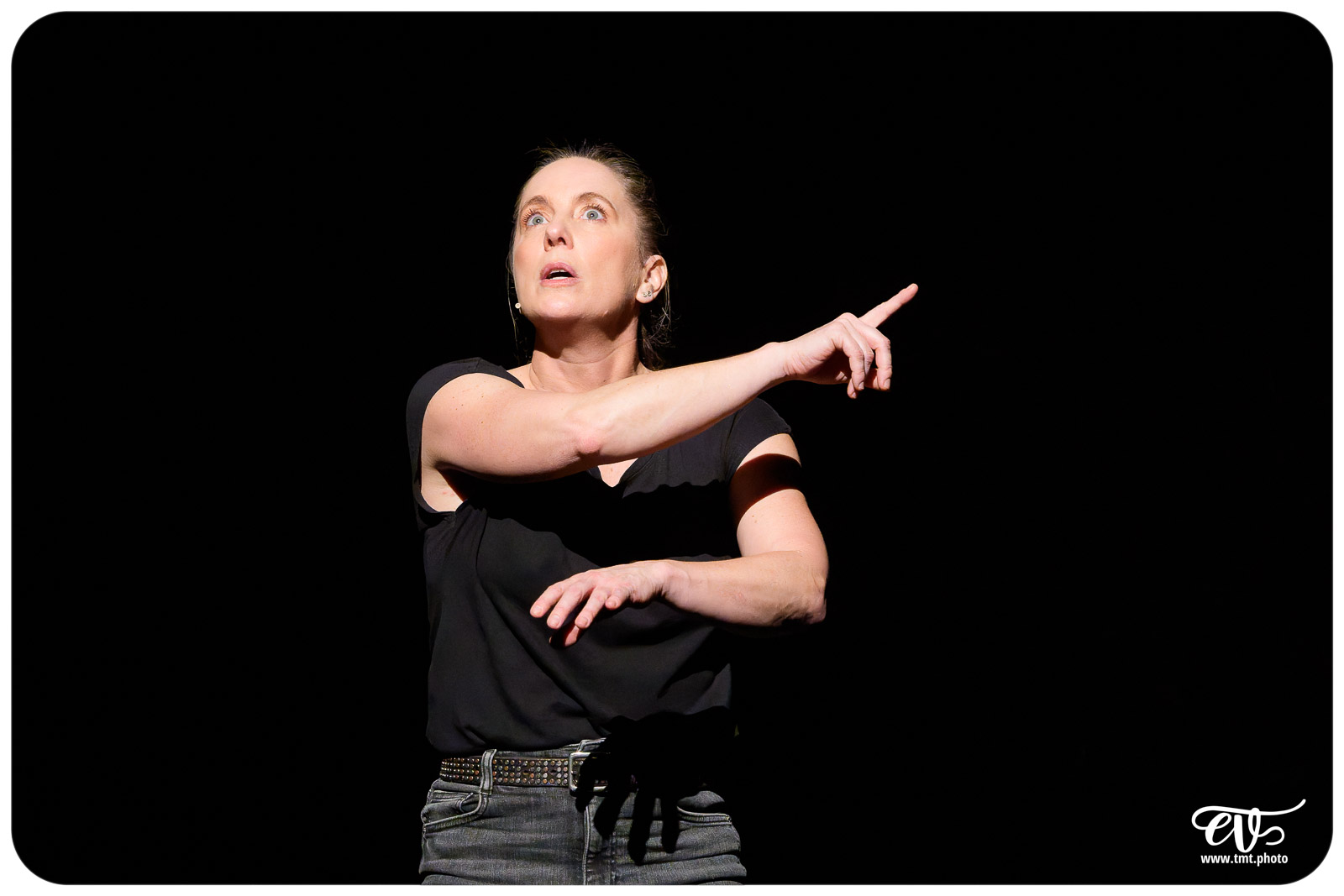 LES CHATOUILLES OU LA DANSE DE LA COLÈRE (ANDRÉA BESCOND)